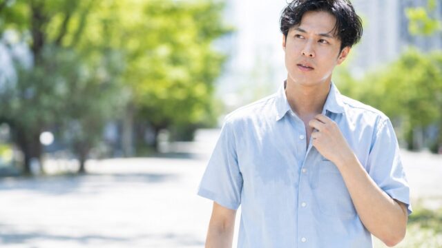 夏にインナーを着ない男性へ｜必要性を決める5つの基準